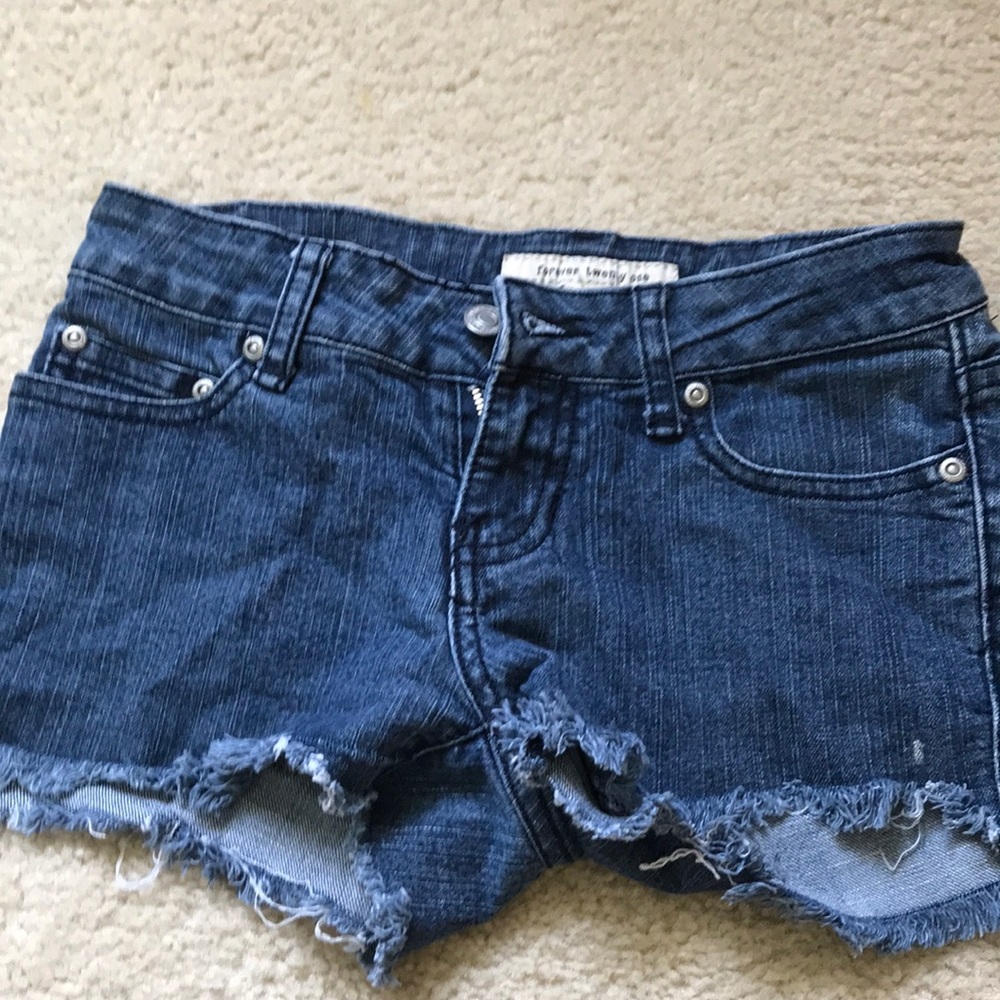 Forever 21 lightly Distressed jean shorts